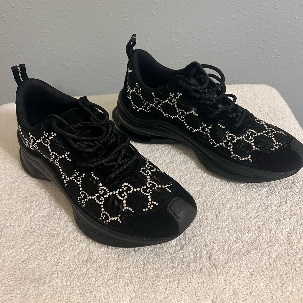 GUICCI Tela Retino Mesh Crystal Suede GG Monogram Womens Gucci Run Sneakers